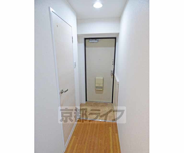 玄関　広々とした玄関です。