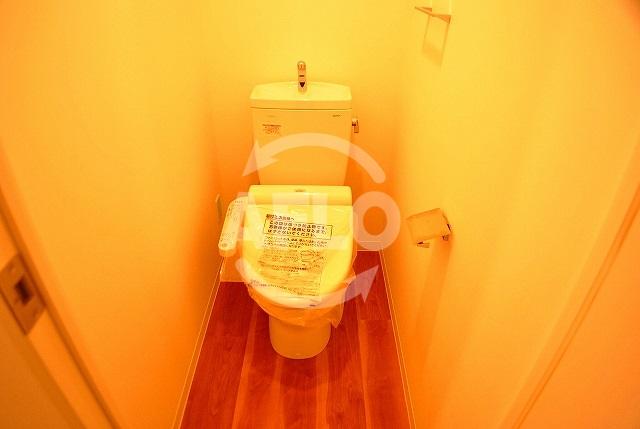 トイレ　アンビエンテ四ツ橋　お温水洗浄便座