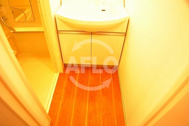 洗面設備　アンビエンテ四ツ橋　洗面脱衣所