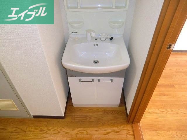 洗面設備　洗髪洗面化粧台