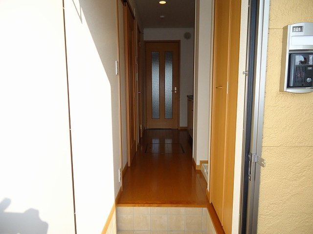 玄関　ゆったりとした玄関です