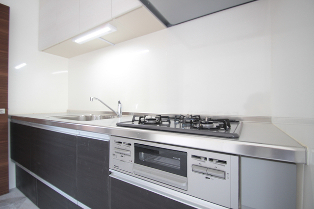 キッチン　※別号室の参考写真です