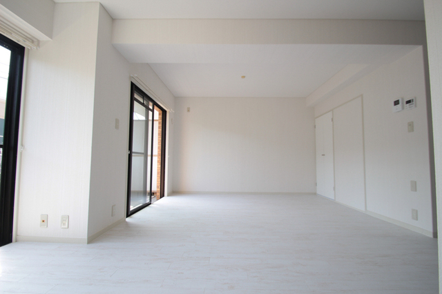 居室・リビング　※別号室の参考写真です