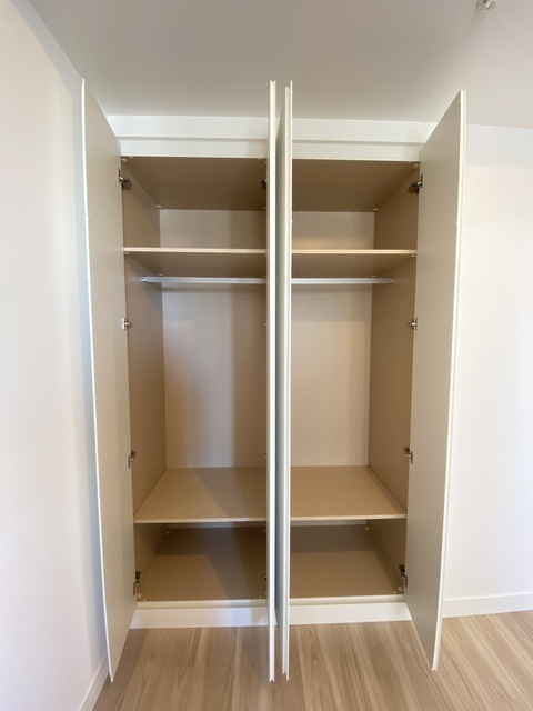 収納　洋室　収納