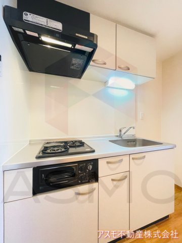 キッチン　※同物件　別間取り　参考写真