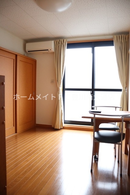 居室・リビング　同型タイプ