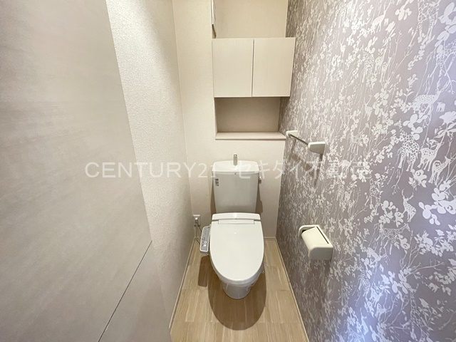 トイレ　温水洗浄便座