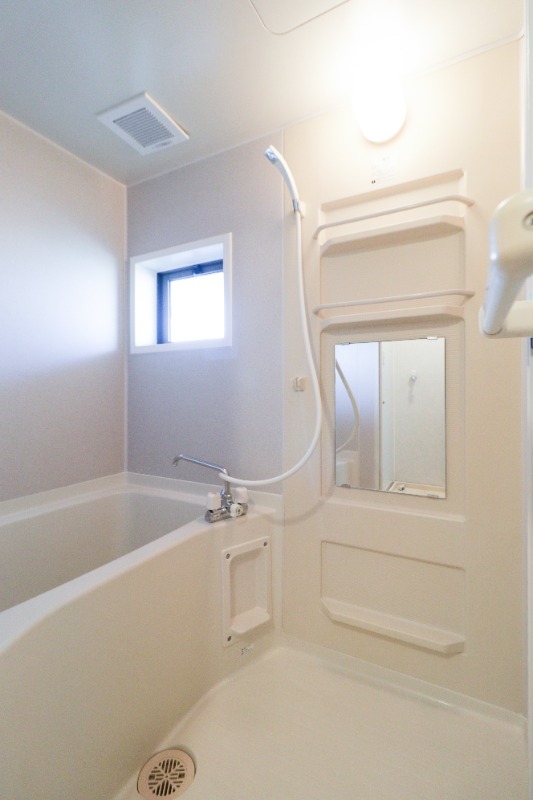 バス・シャワールーム　図面と現状に相違がある場合には現状を優先