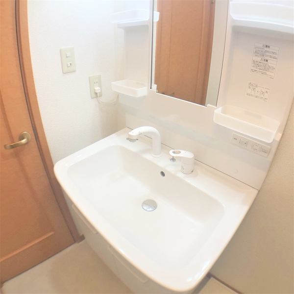 洗面設備　忙しい朝には欠かせない洗面所です♪