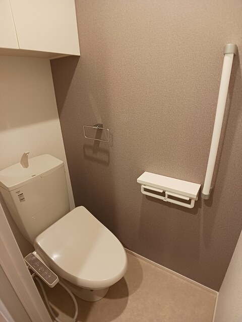 ＪＲ山陽本線 東加古川駅 徒歩10分 3階建 築1年のトイレ写真