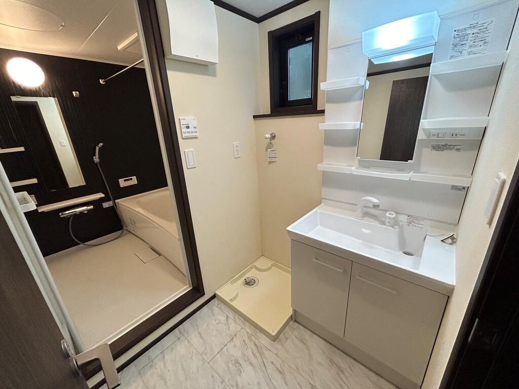 バス・シャワールーム