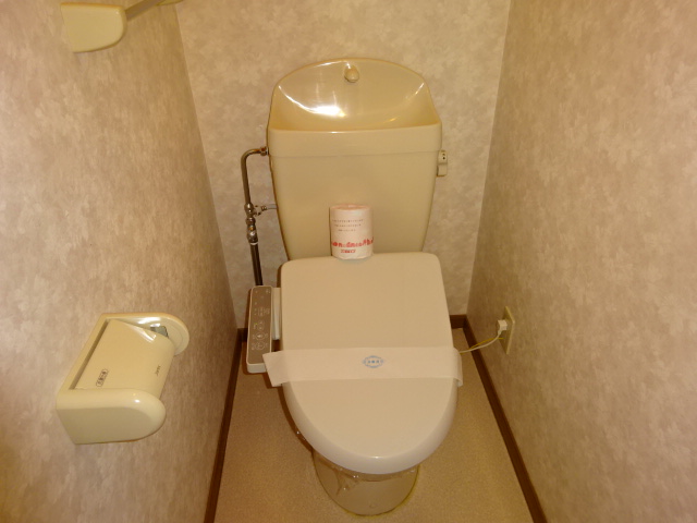 トイレ　シャワー付きトイレ