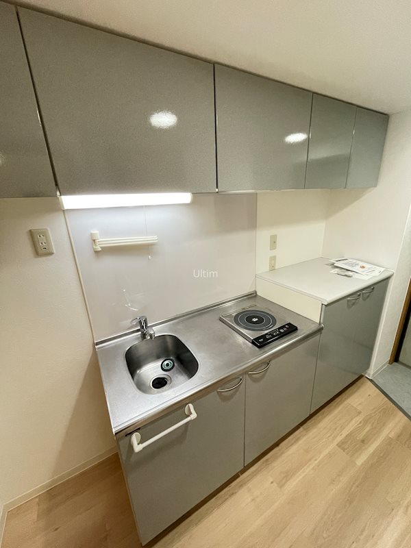 キッチン　※同タイプの他のお部屋です