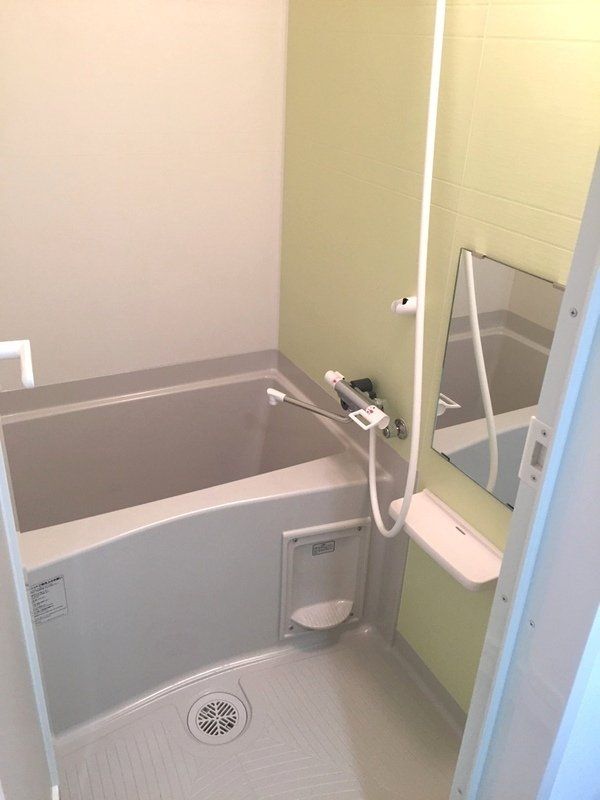 バス・シャワールーム　バス