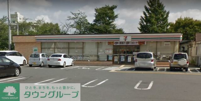 コンビニ　セブンイレブン大久保小学校前店（コンビニ）まで1084m
