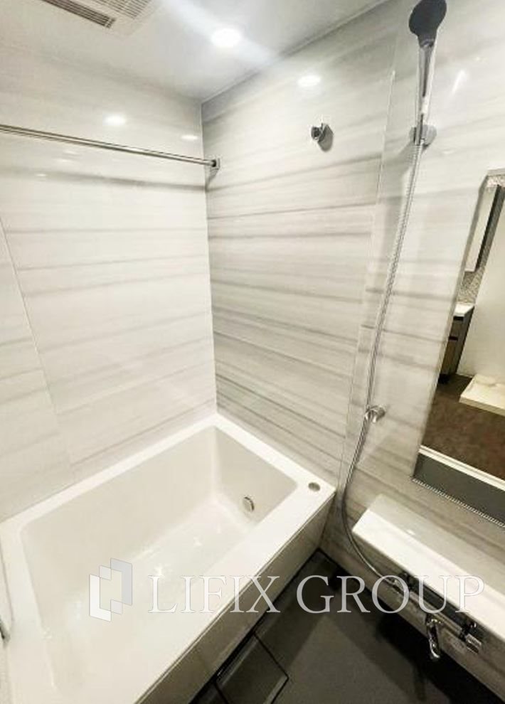 バス・シャワールーム　風呂