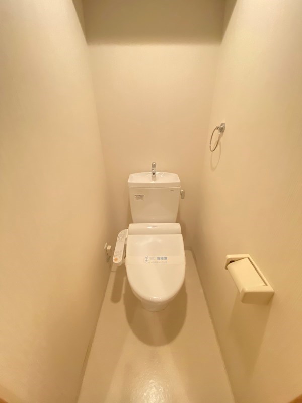 トイレ　清潔感のあるトイレです