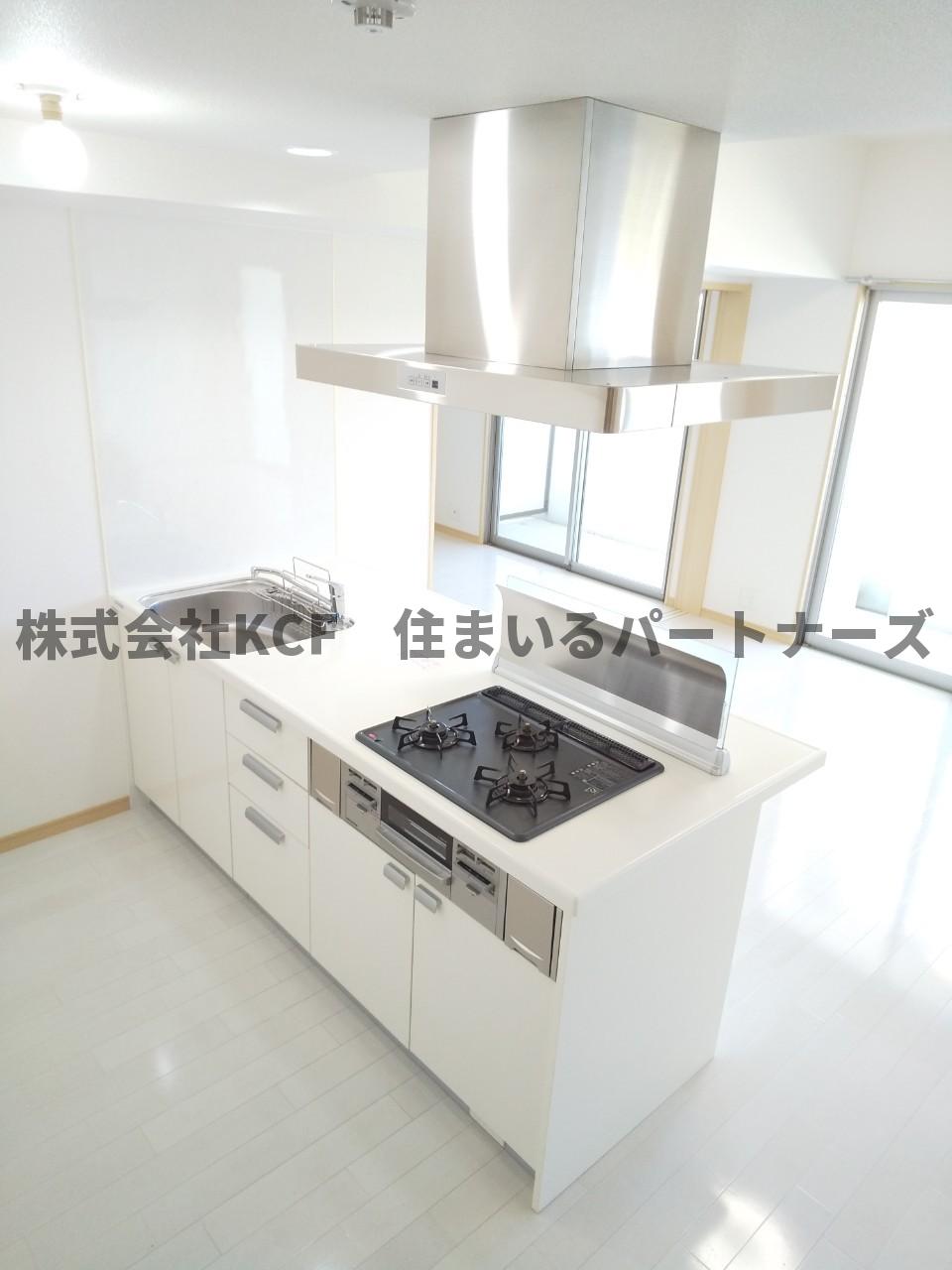 キッチン　コンパクトなキッチンで掃除もラクラク