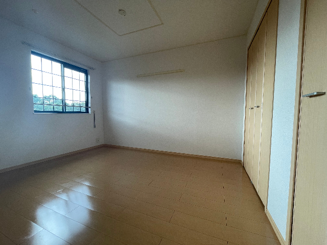 その他部屋・スペース　南側に面した洋室