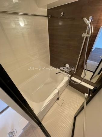 バス・シャワールーム　《見学予約受付中》設備充実《見学予約受付中》設備充実築浅マン