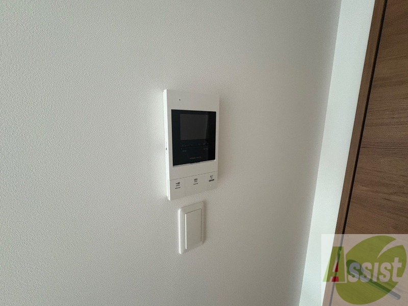 セキュリティ　ＴＶモニター付インターホンです。来客者の顔が見えるので安心！