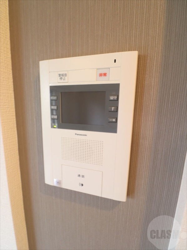 セキュリティ　モニター付きインターフォンで安心