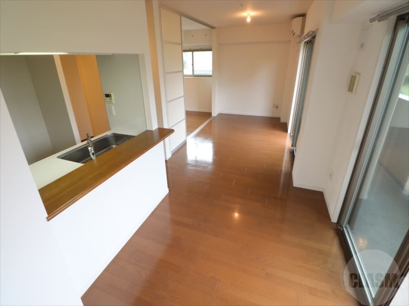 居室・リビング　１８．２帖のリビングルーム