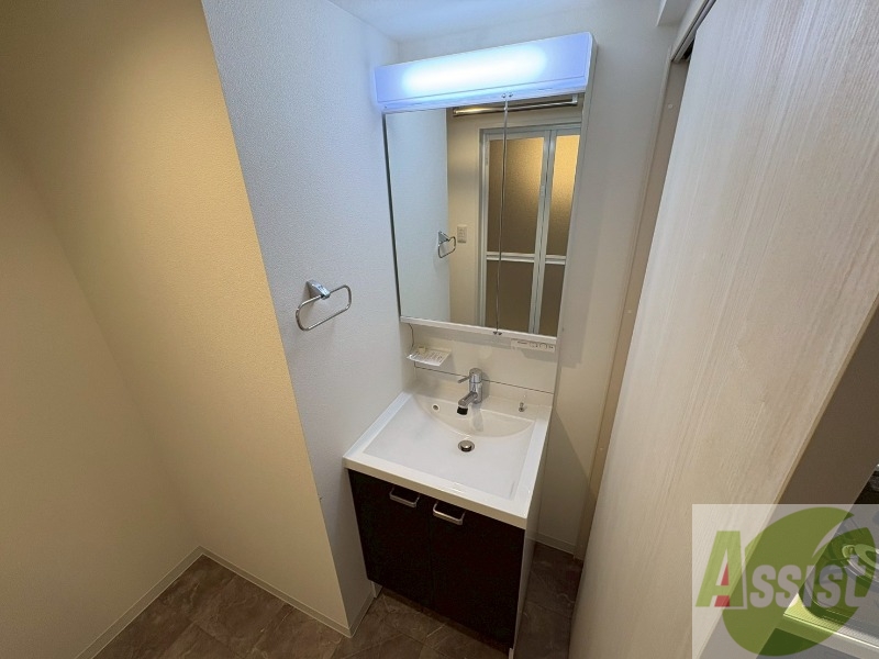 洗面設備　シャンプードレッサーで身支度もラクラクです！