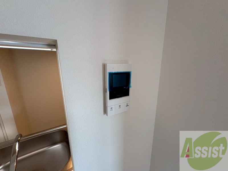 セキュリティ　ＴＶモニター付インターホンです。来客者の顔が見えるので安心！