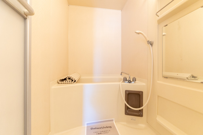 バス・シャワールーム　コンパクトで使いやすいお風呂です