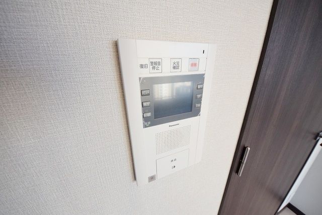 玄関　セキュリティ