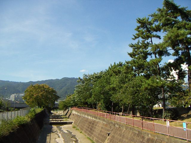 公園　石屋川公園（公園）まで583m
