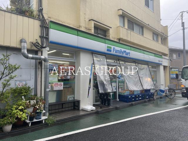コンビニ　ファミリーマート 文京向丘二丁目店（コンビニ）まで372m