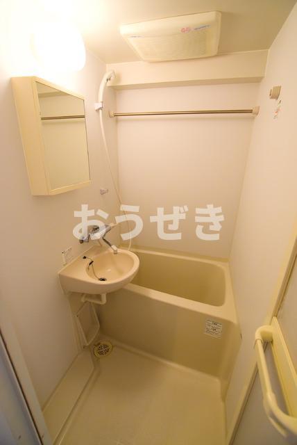 バス・シャワールーム　※同仕様参考写真