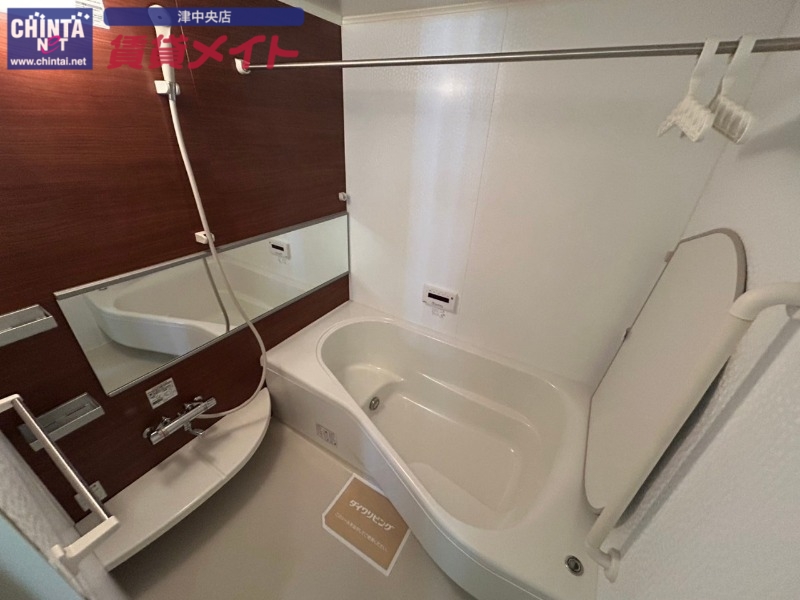 バス・シャワールーム　別部屋参考写真です。