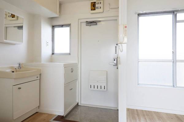 玄関　ビレッジハウスの同一物件・同一タイプの間取りの写真です