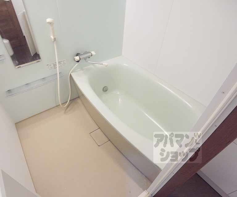 バス・シャワールーム　バスルームです！