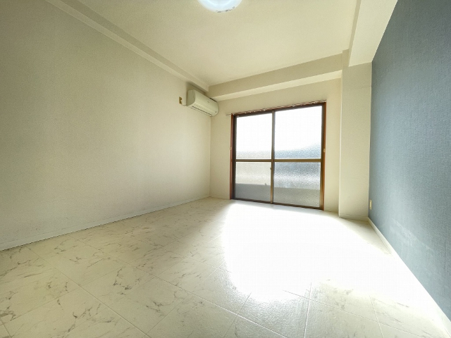 居室・リビング　１０７