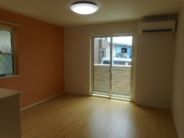 居室・リビング　きれいな内装です