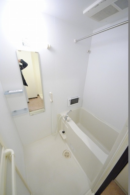 バス・シャワールーム　写真は３０５号室