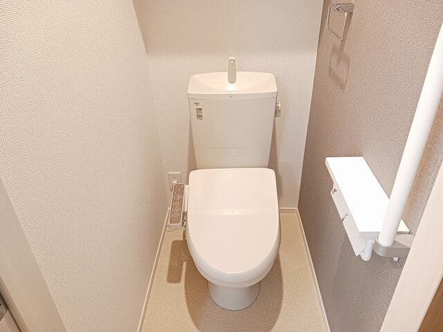 トイレ　落ち着いたトイレです