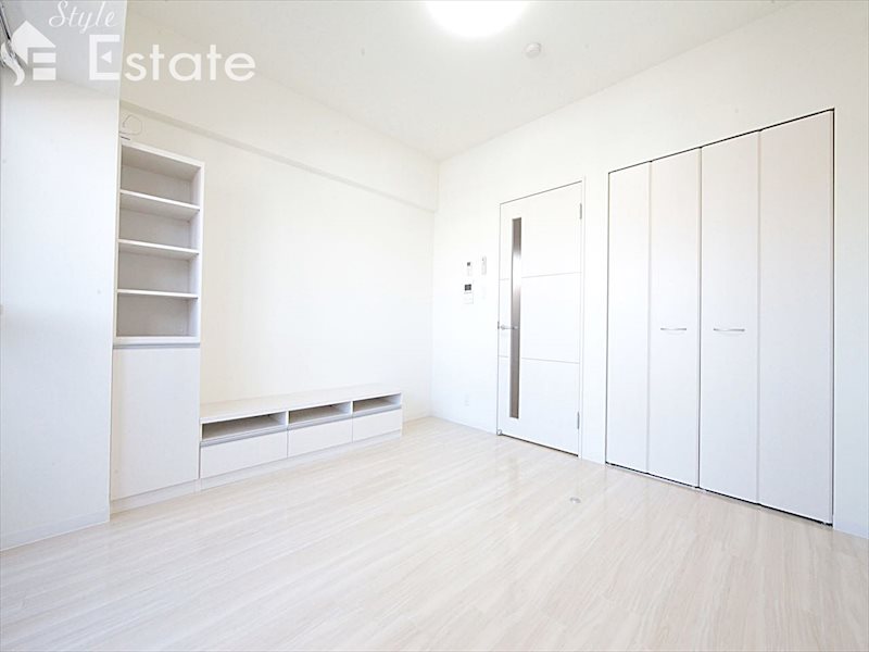 居室・リビング　内装