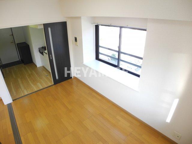 居室・リビング　※同間取りの別の階のお部屋の画像です※現況を優先します