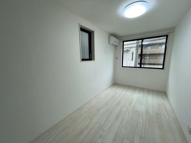 居室・リビング　?