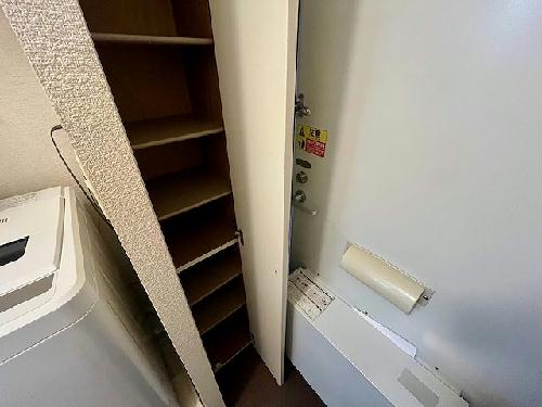 玄関　設備・仕様は号室により異なる為、現状を優先いたします。