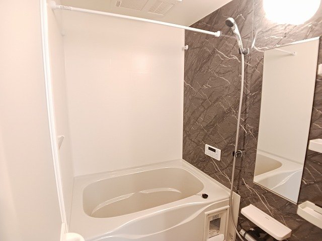 バス・シャワールーム　きれいなお風呂です