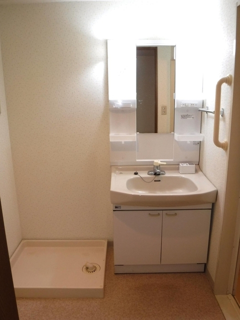 洗面設備　洗面室