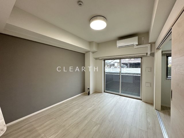 居室・リビング　同タイプ別住戸写真となります。現況と異なる場合がございます。