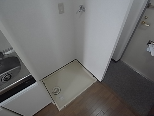 その他　室内洗濯機置き場付きです。