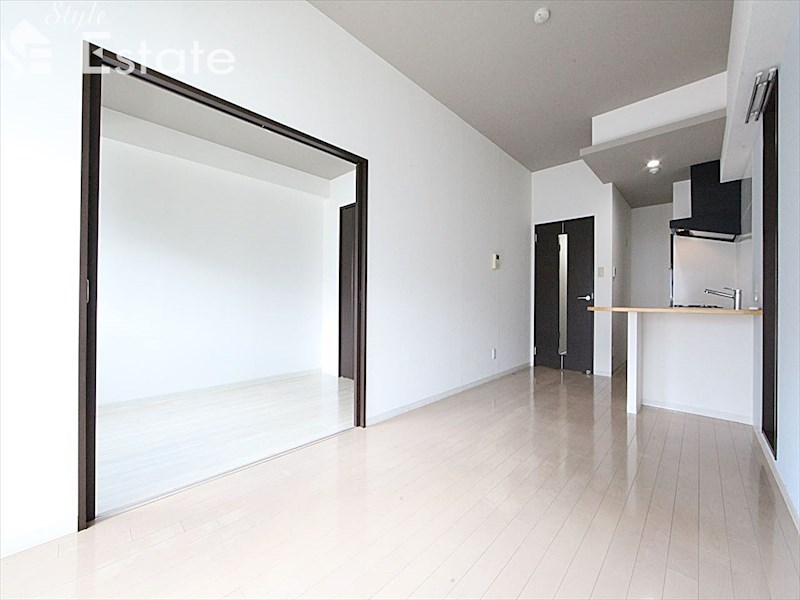 居室・リビング　内装